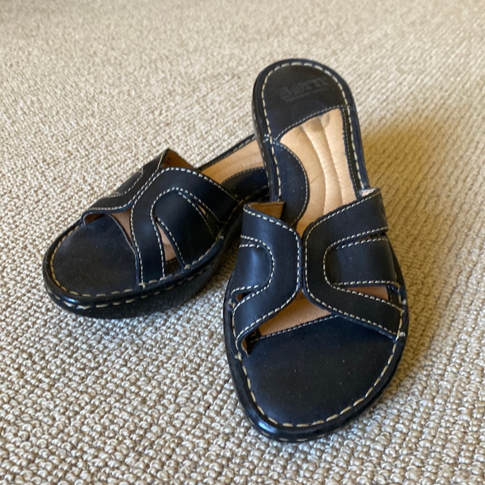 Born Sandals